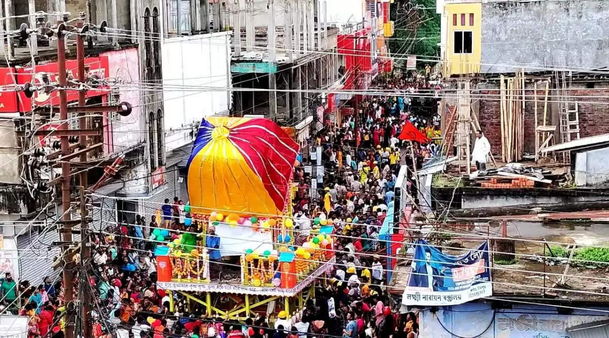 In the Unakoti district of Tripura, a chariot fire during a Rath Yatra procession results in 7 fatalities and 18 injuries.