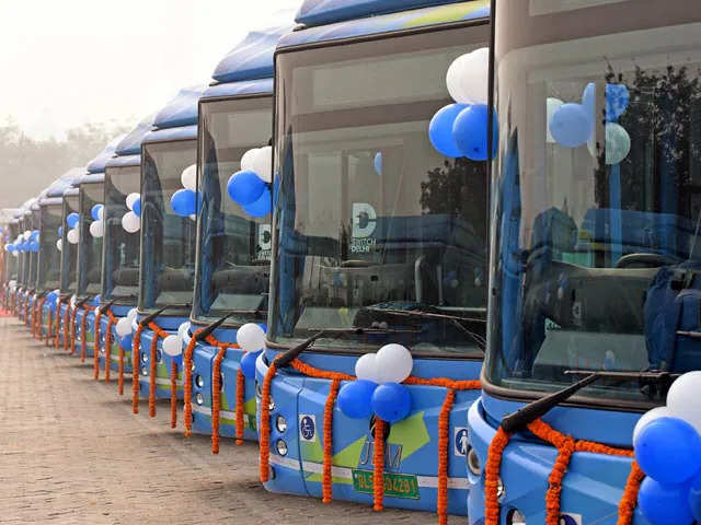 Together, Delhi's Lieutenant Governor and Chief Minister Introduce 400 Electric Buses