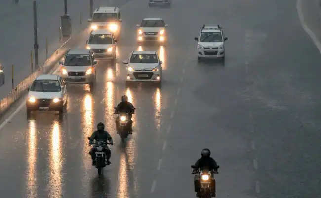 IMD expects these states to have moderate rainfall during the next five days. Get the complete weather prediction here.