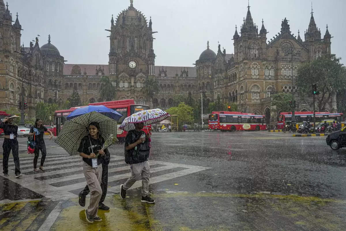 Mumbai Rains Live Updates: Schools and institutions in Mumbai, Thane, and Navi Mumbai are closed today due to heavy rainfall that have hit areas of Maharashtra