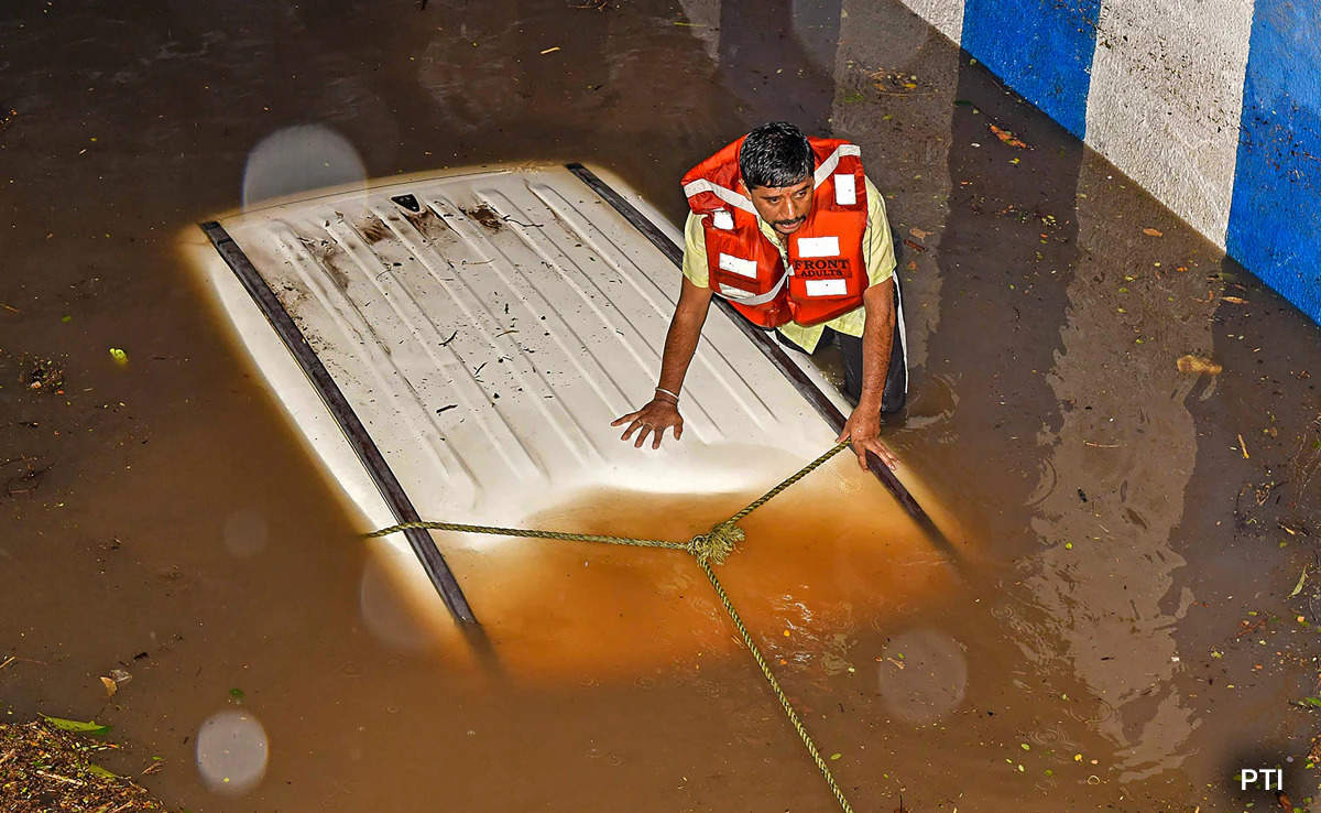 23-year-old A Techie from Infosys drowns in a car as rain floods a Bengaluru subway